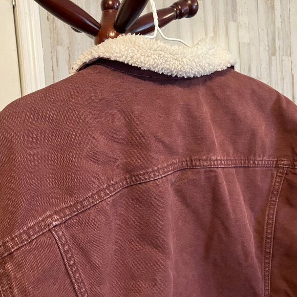 Men's Levi's Sherpa/Denim Trucker Jacket in Burgundy - XL - Picture 10 of 14